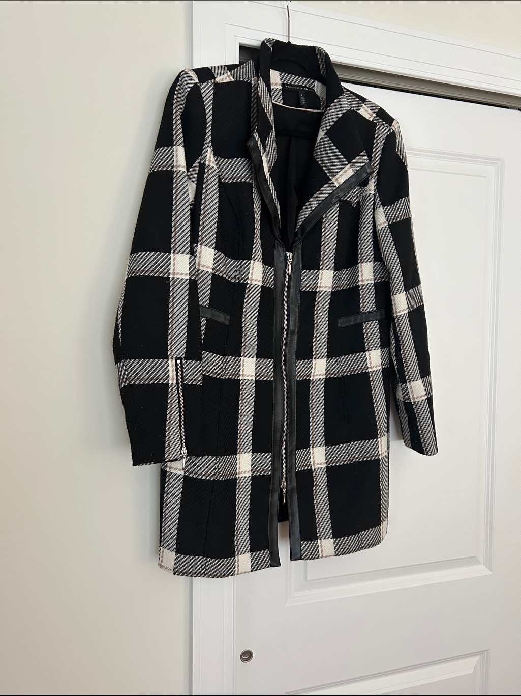 Black & White Plaid Women's Zip-Front Coat